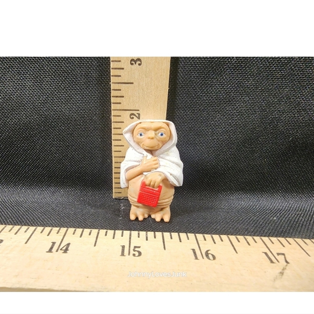 E.T. Universal Studios Figurine Vintage 1982 PVC Toy Cake Topper Used